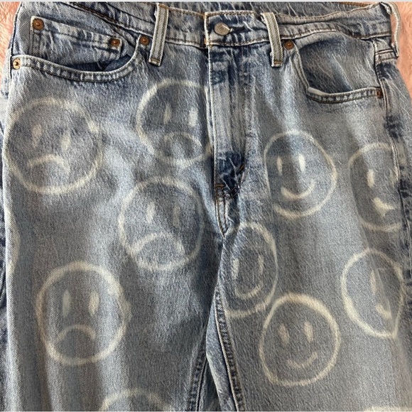 Levi's Light Blue Men's Straight Jeans 0145 - Picture 2 of 3